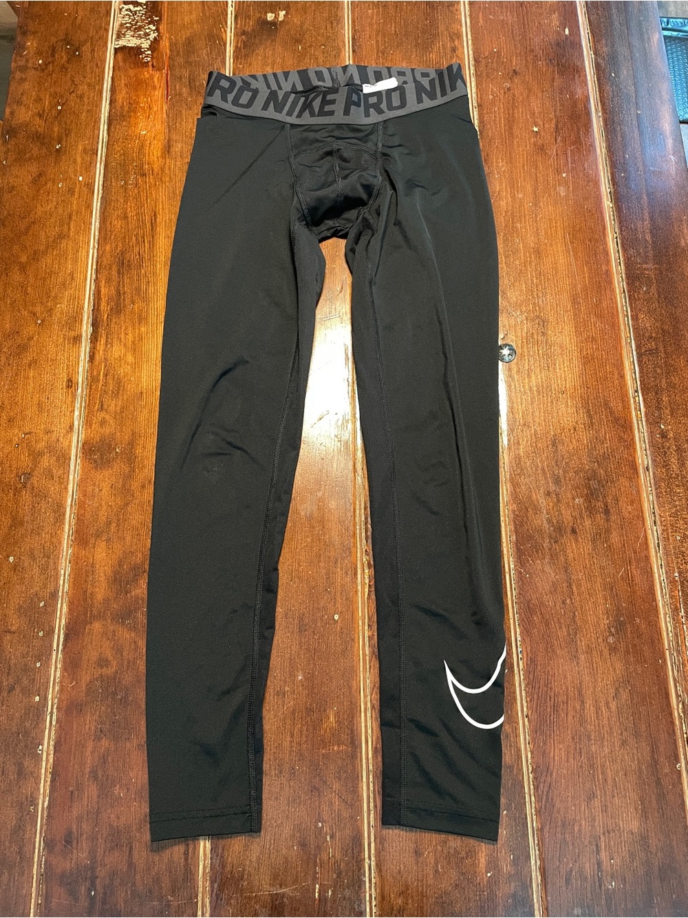 Boys Nike compression leggings pants, DRIFIT, size L